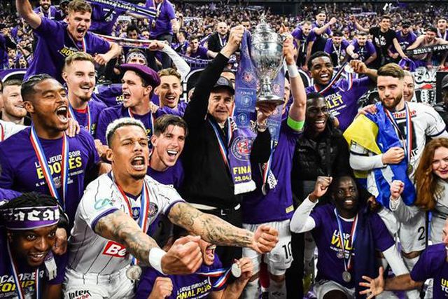 Quatro jogadores do Toulouse afastados por recusarem usar camisola pela causa LGBTQIA+