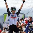Tadej Pogaçar conquista a Fleche Wallone