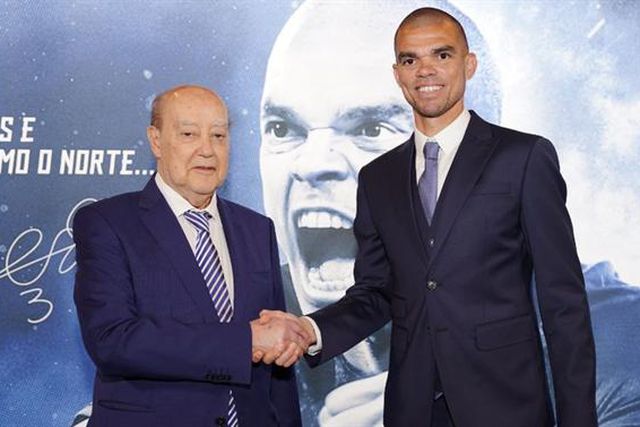 Sondagem: FC Porto fez bem em renovar mais um ano com Pepe? Veja o resultado final