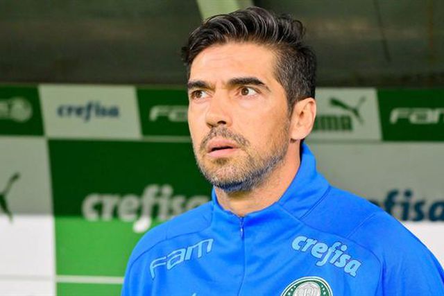 Abel Ferreira sobre mudanças de treinadores: «Até o Guardiola foge daqui»