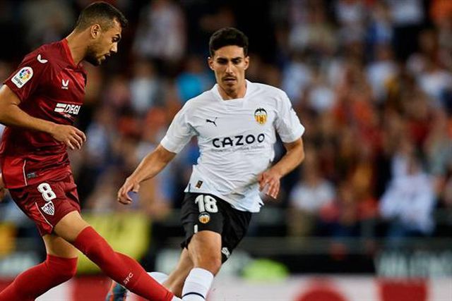 Valência volta a perder e não larga zona de descida