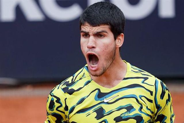 Número 135 do 'ranking' elimina Alcaraz e faz história!