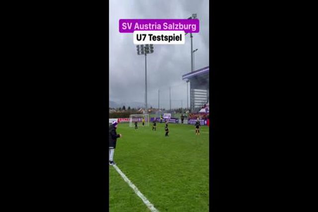 Aconteceu nos sub-7: Cerca de 1300 adeptos com tambores e fumos nas bancadas