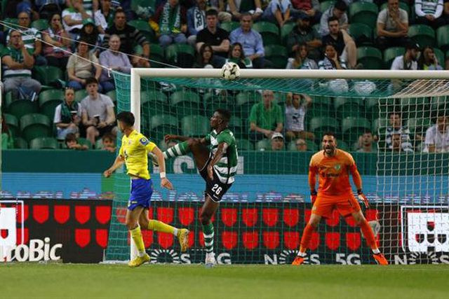Diomande ‘assiste’ Antony para o golo do Arouca em Alvalade (vídeo)