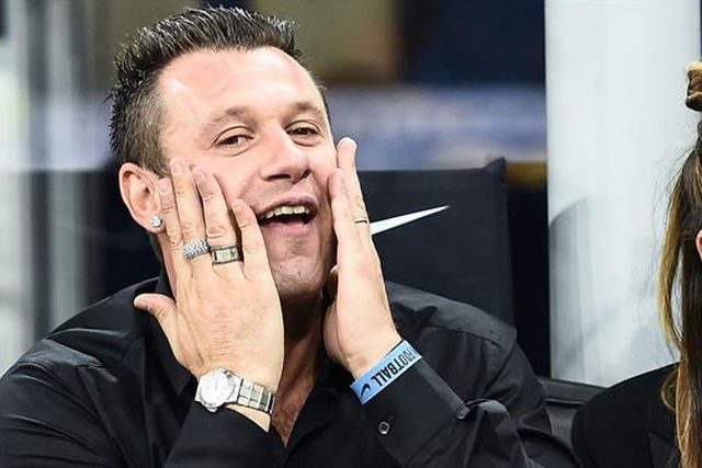 Cassano responde a Mourinho. «Outra figura de m…» (vídeos)