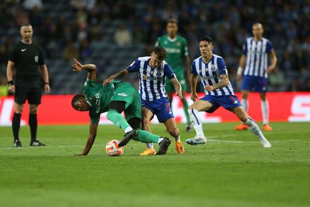 «Contra nós, todos dão a vida»