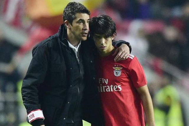 ‘Cueca’ e ‘chapelada’: Bruno Lage partilha lance de génio de João Félix (vídeo)
