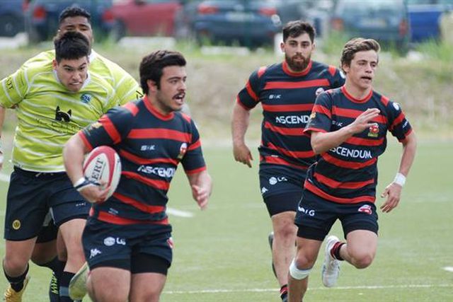 Luta pelo topo relançada