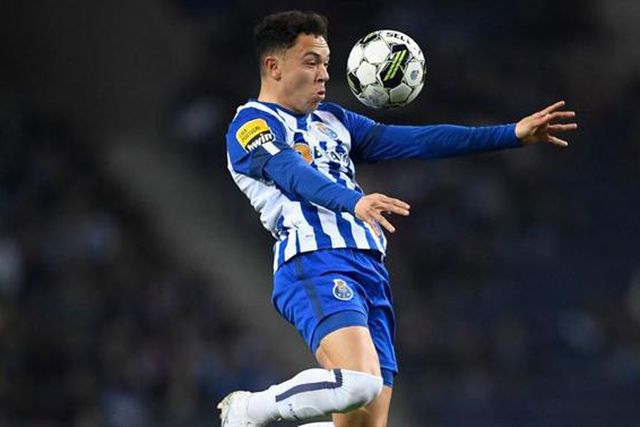 Convites para jogar por Paraguai e Itália: a posição de Pepê