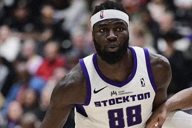 Mais um duplo-duplo para Neemias na G-League