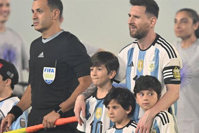Messi passa fim de semana em Barcelona com pormenor relevante