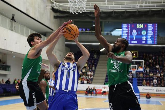 FC Porto vence clássico emotivo e relança corrida pelo título