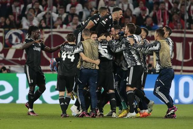 Juventus vitoriosa e Feyenoord arrasa Shakhtar Donetsk