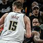 Jokic bate recorde e empurra dono dos Suns (vídeo)