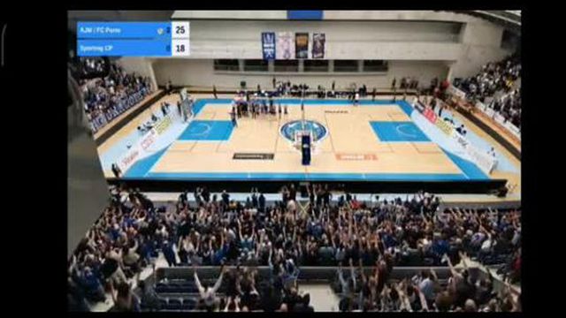 Vai treinar o Benfica e festejou com os adeptos do FC Porto: «Graças a Deus não nasci lampião!»