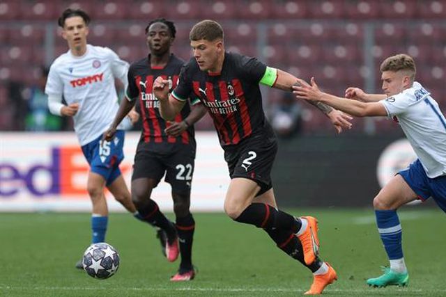 Hajduk Split junta-se ao AZ na final (com apoio monumental nas bancadas)