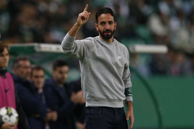 «Toda a gente está à espera de ver um Sporting a cair...»