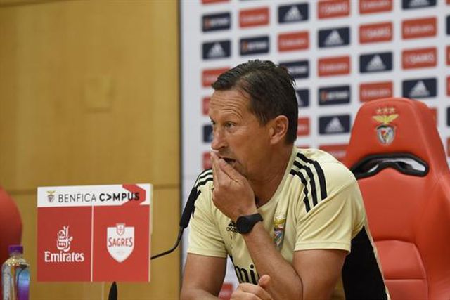 «Vamos estar focados nos 90 minutos e não ligar ao ruído à volta»