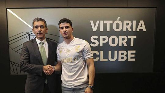 Oficial: Dani Silva renova e fica com cláusula milionária