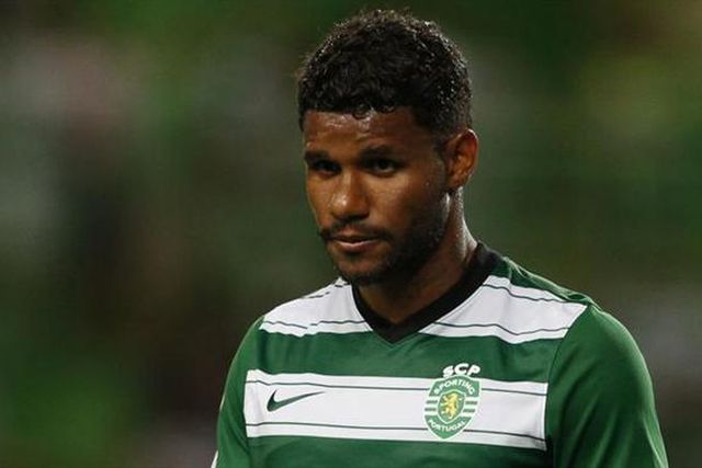 Matheus Reis à espera de aumento salarial