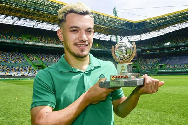 Pedro Gonçalves na luta por A BOLA de Prata