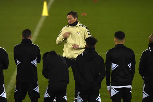 O núcleo duríssimo de Roger Schmidt