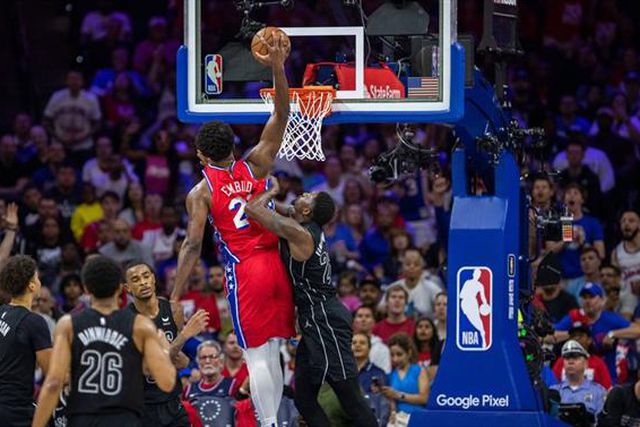 Joel Embiid eleito MVP pela primeira vez na carreira