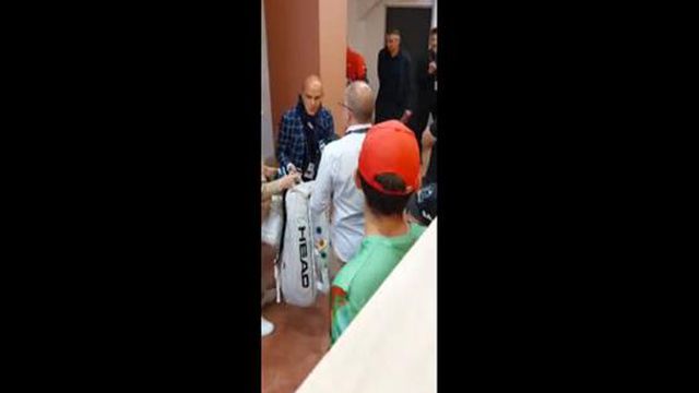 Mourinho foi ver Djokovic e até pediu autógrafo ao sérvio