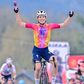 Demi Vollering vence a Fleche Wallonne