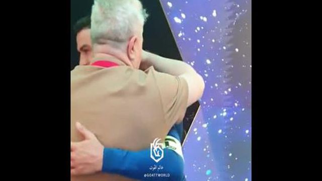 Ronaldo deu camisola... ao treinador adversário