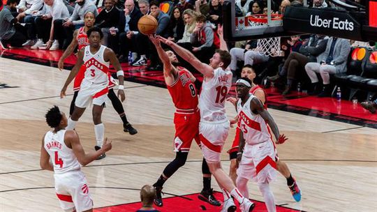 Bulls e Thunder na corrida pelos últimos bilhetes