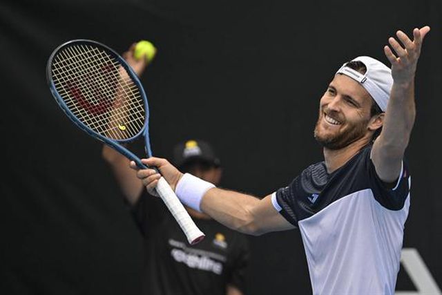João Sousa falha quartos de final em Girona