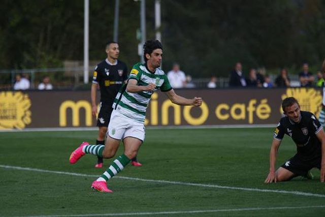 Sporting vence Casa Pia com 'hat trick' de Trincão em jogo de loucos (veja o resumo)