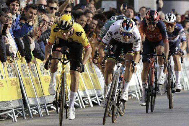 Roglic e Evenepoel já medem... forças 