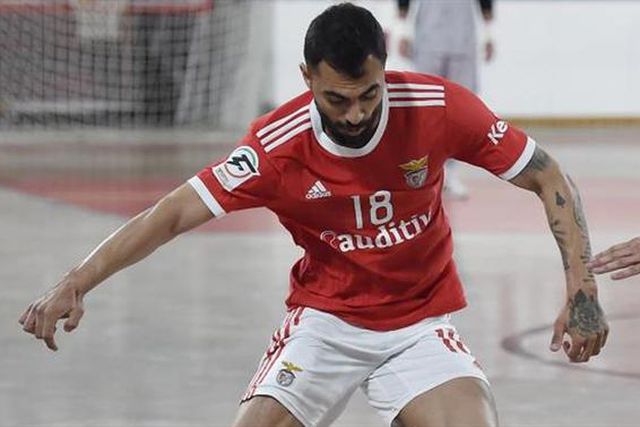 Benfica vence Anderlecht e arrecada medalha de bronze na Champions (veja os golos)