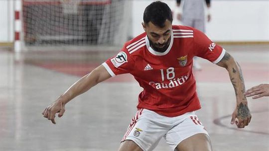 Benfica vence Anderlecht e arrecada medalha de bronze na Champions (veja os golos)