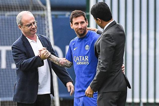 Foi Luís Campos a avisar Messi da suspensão