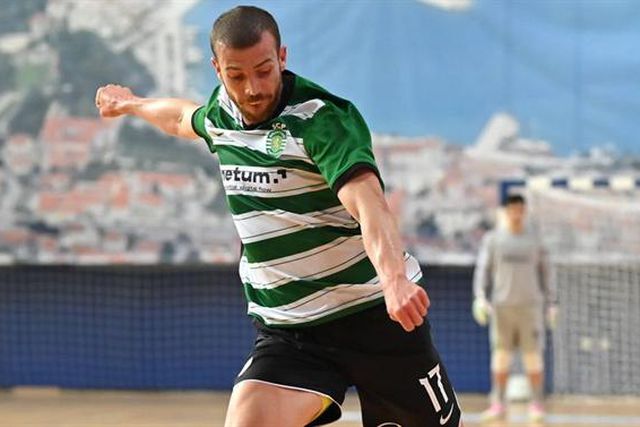 Cavinato vai continuar de leão ao peito