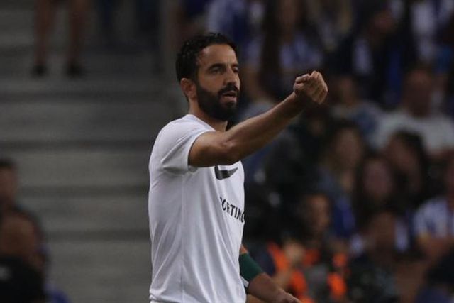 Rúben Amorim faz mudanças frente ao Santa Clara