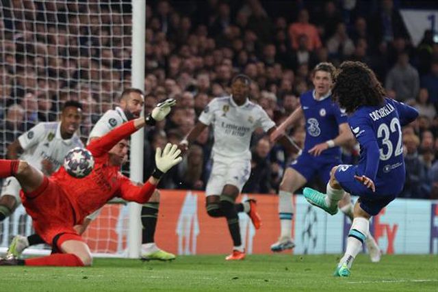 Impressionante! Um muro chamado Courtois: veja bem esta defesa! (vídeo)