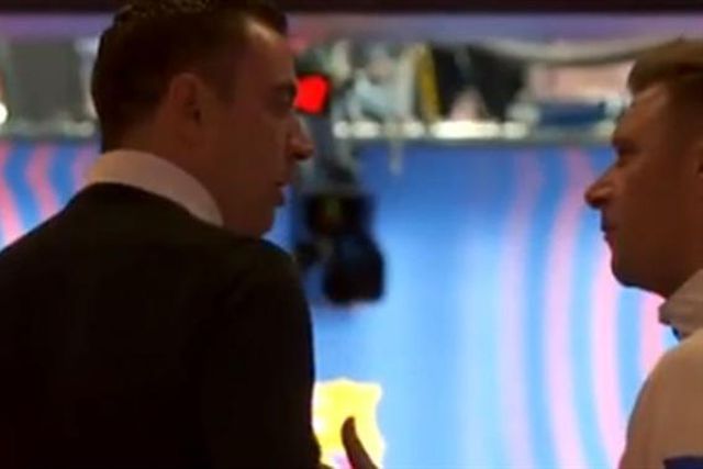 Joaquín convida Xavi para encontro de despedida: «Mas tenho de jogar?» (vídeo)