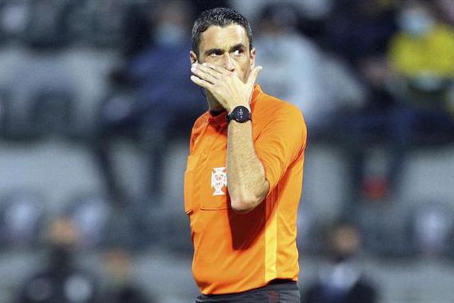 A equipa de arbitragem para o Gil Vicente - Sporting em atraso