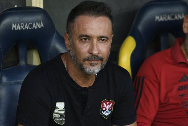 «Pior clube do mundo» lança desafio: «Vamos fazer um amigável a valer o Vítor Pereira?»