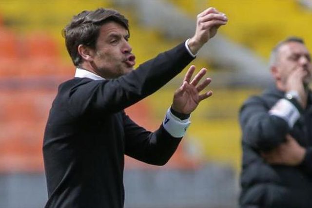 Académico de Viseu perde na Trofa e complica contas da subida