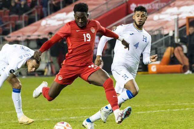 Assistência de Eustaquio na vitória do Canadá, que garante ‘play-off’ da Liga das Nações