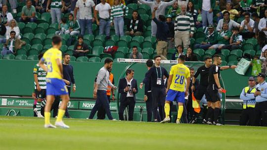 Leões não recorrem do castigo ao treinador