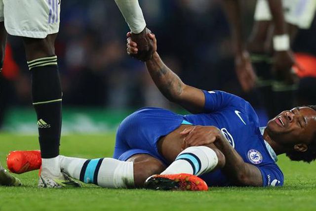 Sterling financia 14 bolsas universitárias para desfavorecidos