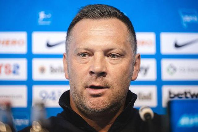 Oficial: 'Lanterna-vermelha' troca de treinador