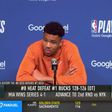 Giannis Antetokounmpo exasperado com questão sobre fracasso