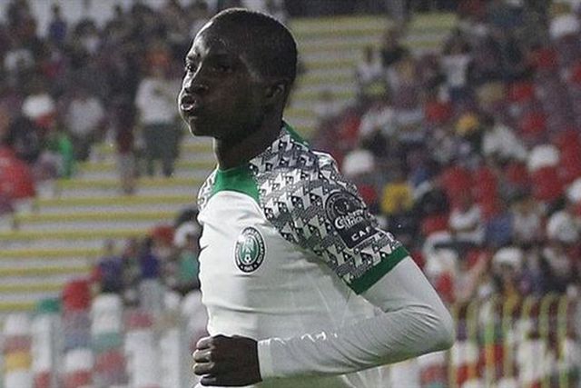 Avançado nigeriano apontado aos dragões